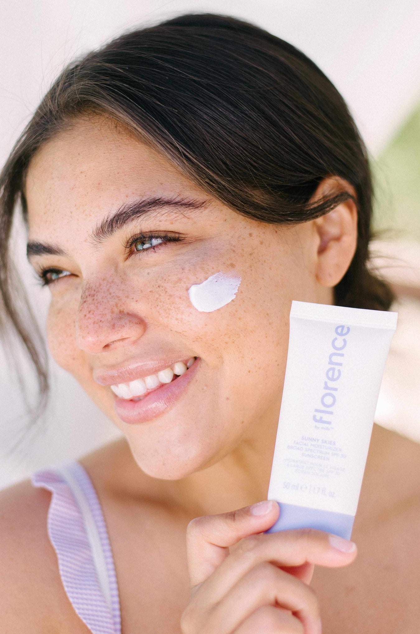 Sunny Skies Facial Moisturizer Broad Spectrum SPF 30 Sunscreen
